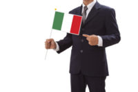 イタリア国旗とイタリアンスーツ