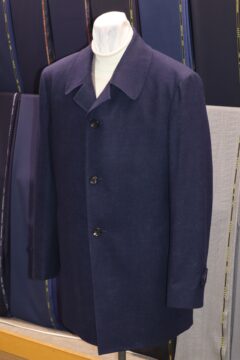 今年大人気のセミステンカラーのオーダーコートの画像