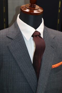 フラノ調の生地でオーダースーツの画像