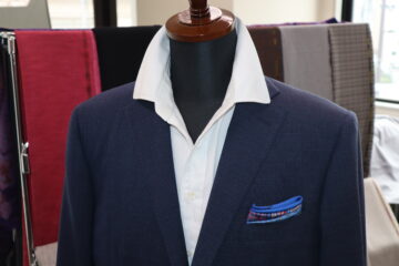 ネイビージャケット＆グレーパンツは王道です！！の画像